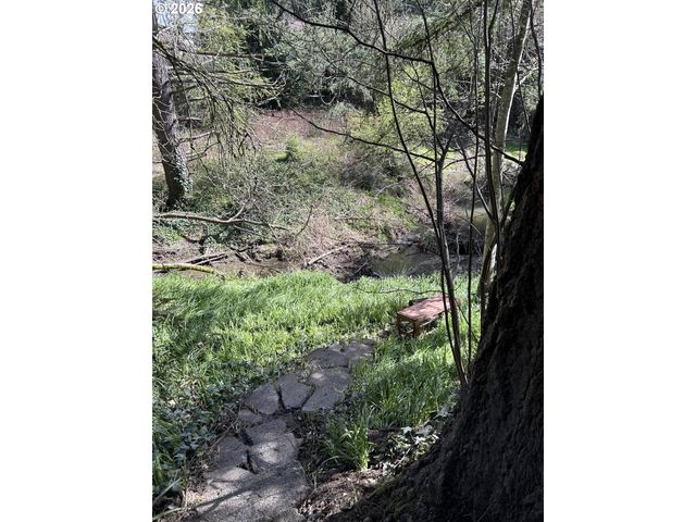 15435 Sw GLENEDEN Dr, Beaverton, OR 97007