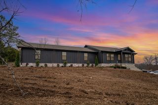 527 Hunting Hills Dr, Mount Juliet, TN 37122