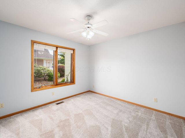 868 Fairway Drive, Howard, OH 43028