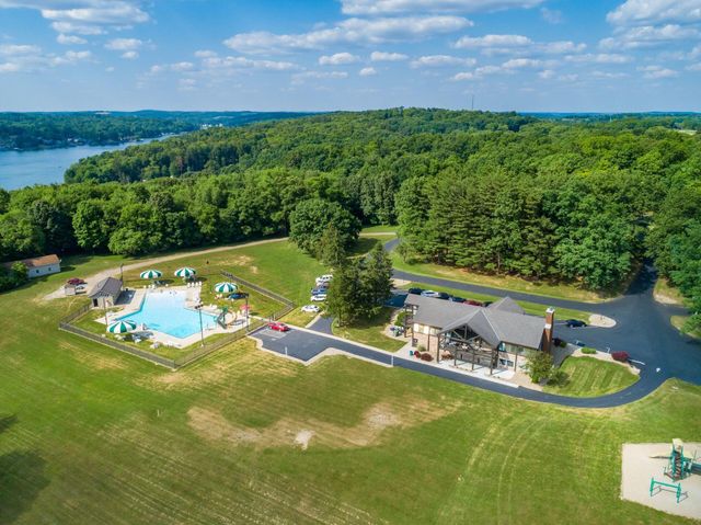 868 Fairway Drive, Howard, OH 43028