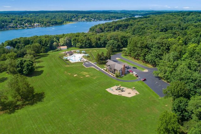 868 Fairway Drive, Howard, OH 43028