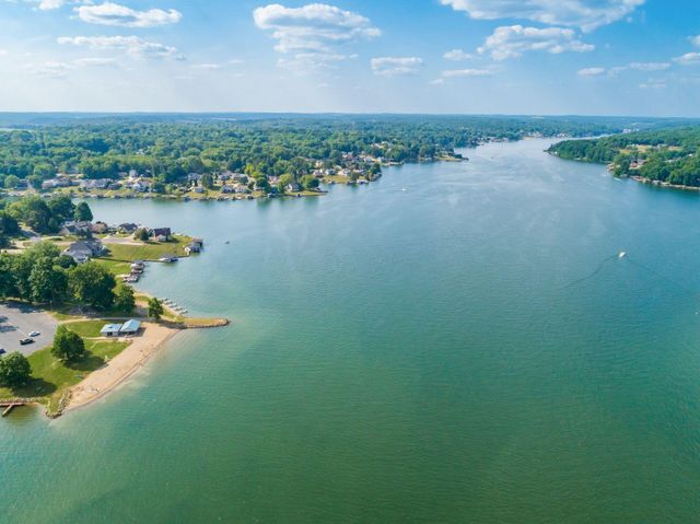 868 Fairway Drive, Howard, OH 43028
