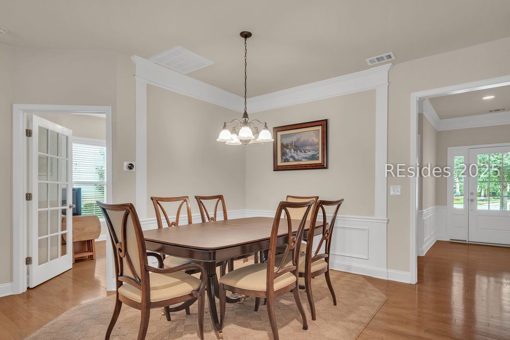 Image 11 of property listing at 514 Bluff Point Ln, Okatie, SC 29909