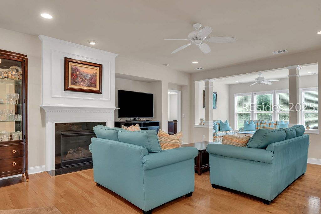Image 7 of property listing at 514 Bluff Point Ln, Okatie, SC 29909