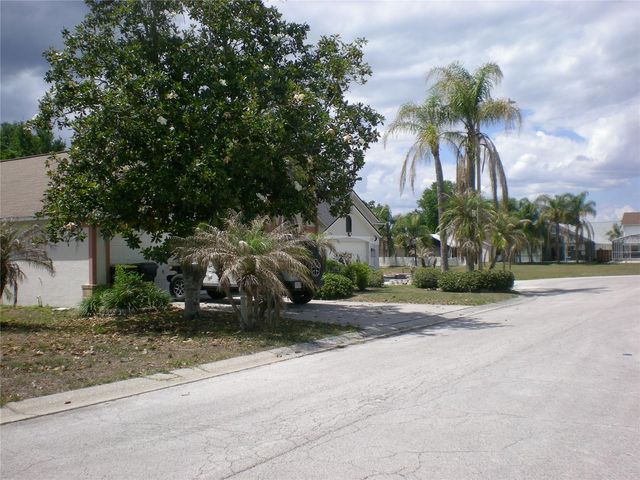 1026 LAKE DAVENPORT BOULEVARD, Davenport, FL 33897