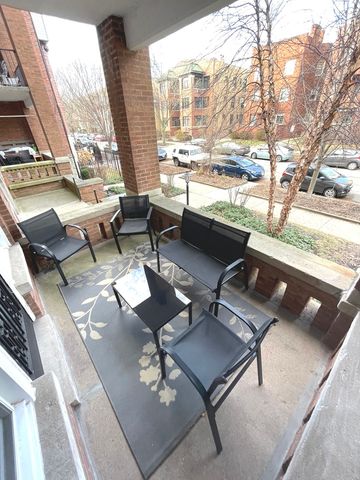 1057 W COLUMBIA Avenue 1E, Chicago, IL 60626