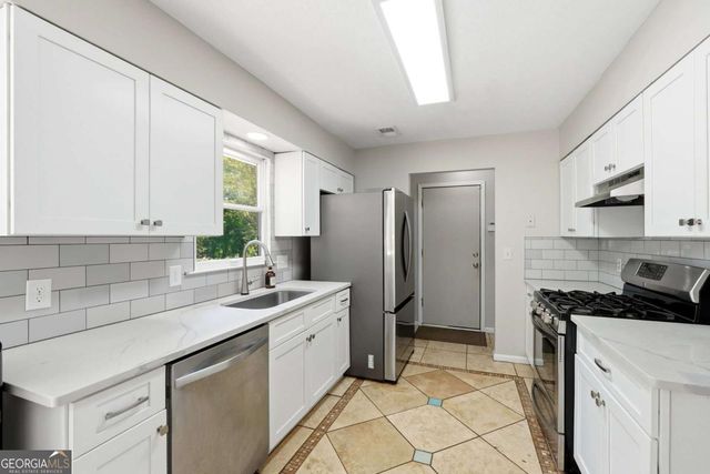 2620 Wicklow Way, Powder Springs, GA 30127