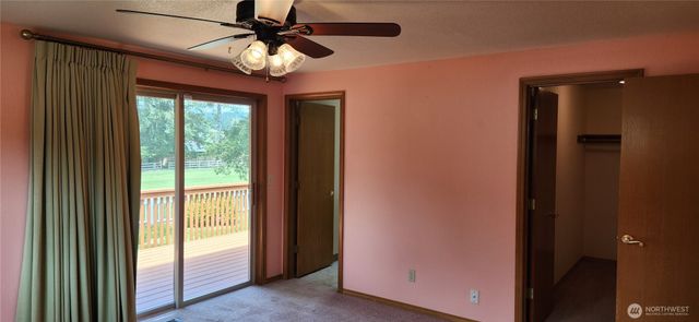 130 E Lakeland Way, Allyn, WA 98524