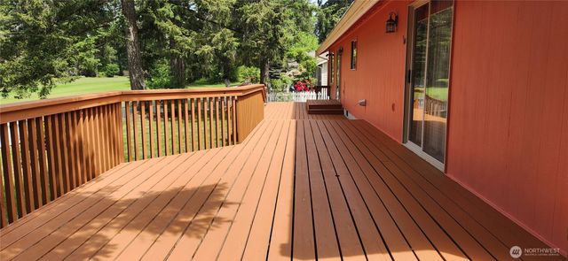 130 E Lakeland Way, Allyn, WA 98524