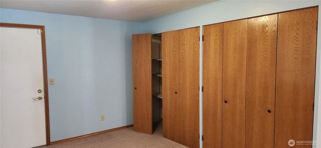 130 E Lakeland Way, Allyn, WA 98524