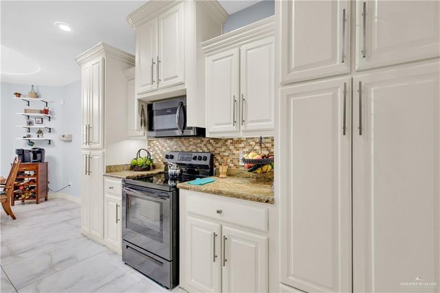 408 Persimmon Avenue, Edinburg, TX 78539