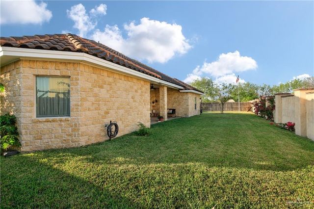 408 Persimmon Avenue, Edinburg, TX 78539