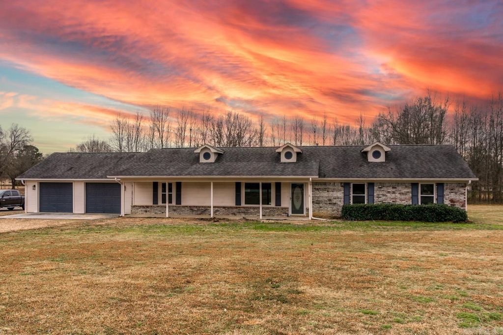 51 Fiegel Loop, Conway, AR 72032