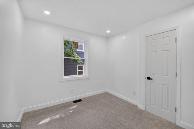 922 47TH ST NE, Washington, DC 20019