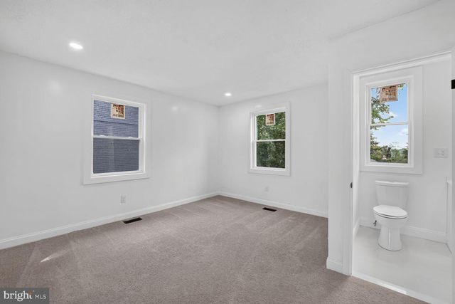 922 47TH ST NE, Washington, DC 20019
