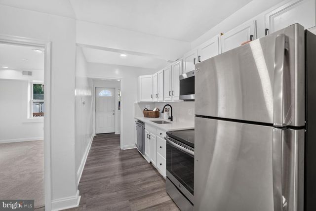 922 47TH ST NE, Washington, DC 20019