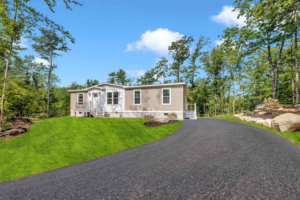 156 Pinkham Road, Middleton, NH 03887