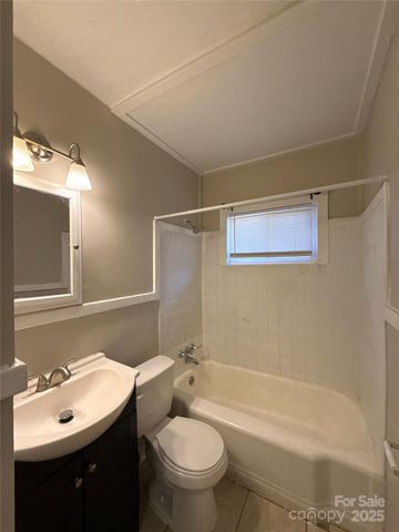 4115 Tresevant Avenue, Charlotte, NC 28208