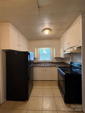 4115 Tresevant Avenue, Charlotte, NC 28208