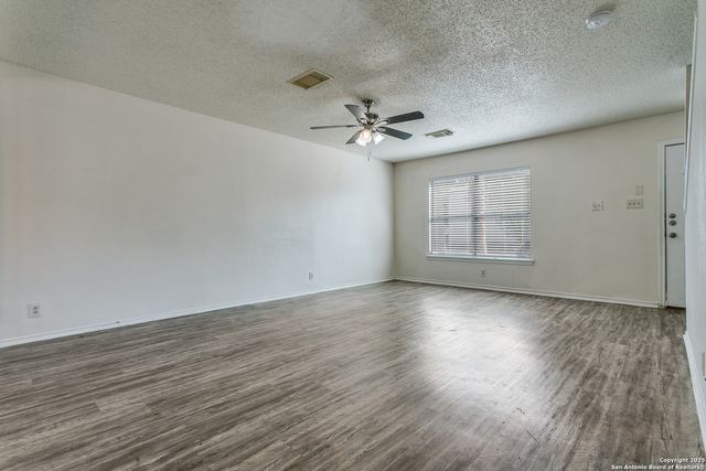 6019 Lyndell, San Antonio, TX 78244