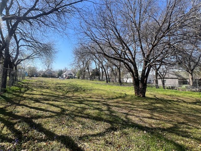 1021 S 6th Street, Chickasha, OK 73018