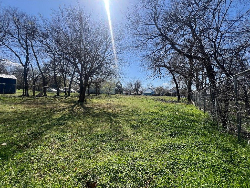 1021 S 6th Street, Chickasha, OK 73018