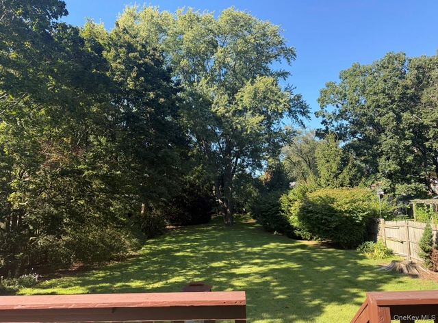 9 Stillwell Street, Huntington, NY 11743