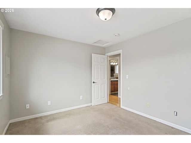 3925 Sw MULTNOMAH Blvd 201, Portland, OR 97219