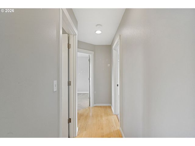 3925 Sw MULTNOMAH Blvd 201, Portland, OR 97219