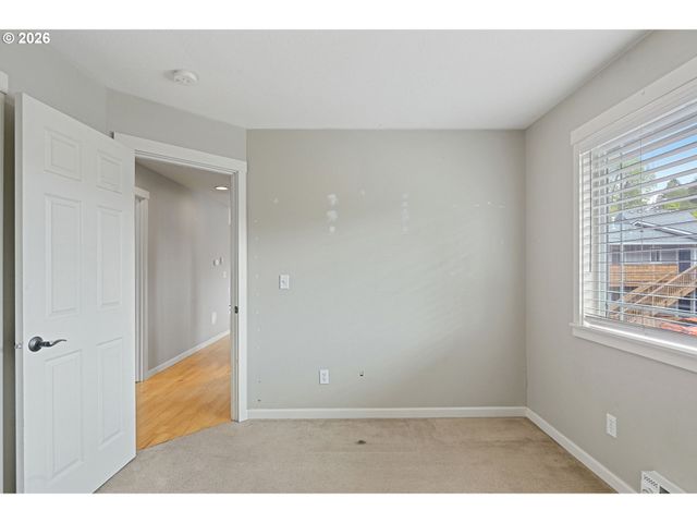3925 Sw MULTNOMAH Blvd 201, Portland, OR 97219