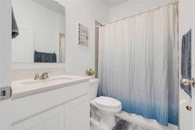 356 HEROIC ROAD, Davenport, FL 33837