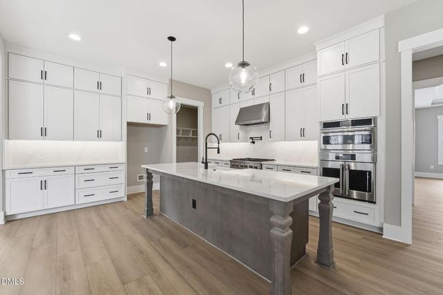 318 Ivy Ridge Road, Chapel Hill, NC 27516