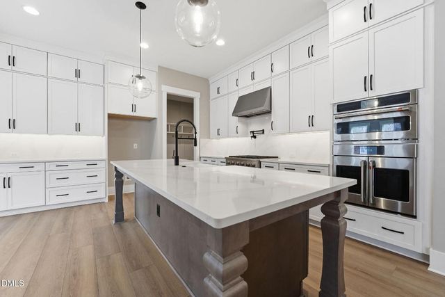 318 Ivy Ridge Road, Chapel Hill, NC 27516