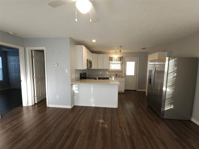 25411 T K C Road, Tomball, TX 77375