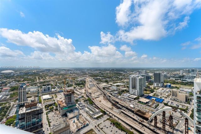 900 Biscayne Blvd 5812, Miami, FL 33132