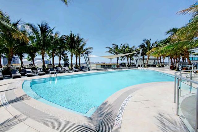 900 Biscayne Blvd 5812, Miami, FL 33132
