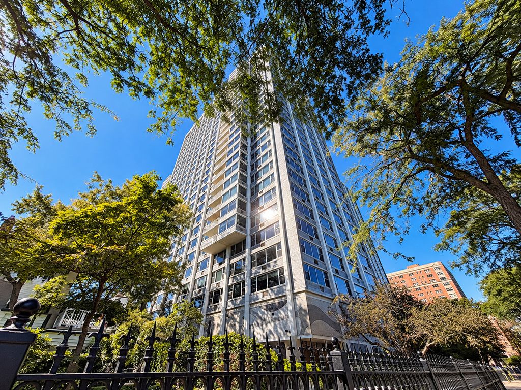 4250 N Marine Drive 905, Chicago, IL 60613 — exterior