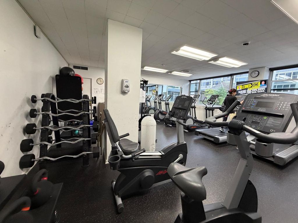 4250 N Marine Drive 905, Chicago, IL 60613 — photo 4