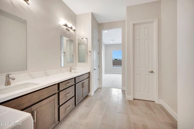20183 W LUKE Avenue, Litchfield Park, AZ 85340
