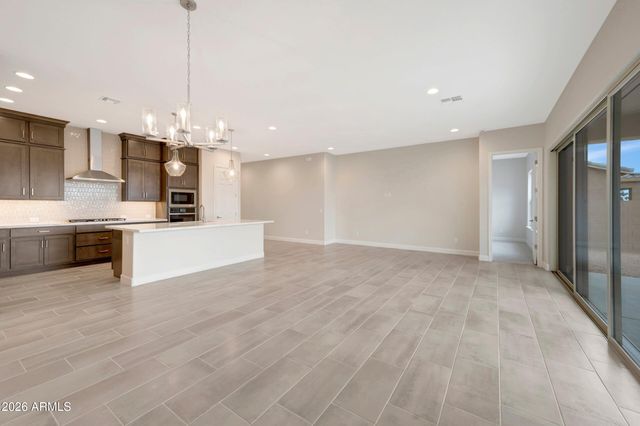 20183 W LUKE Avenue, Litchfield Park, AZ 85340