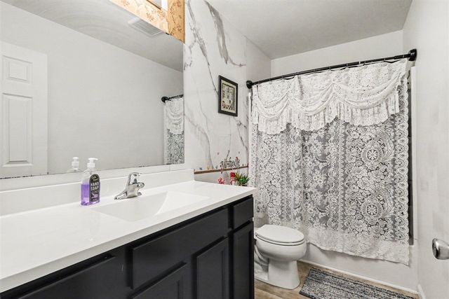 501 Pioneer Trail, Cedar Springs, MI 49319