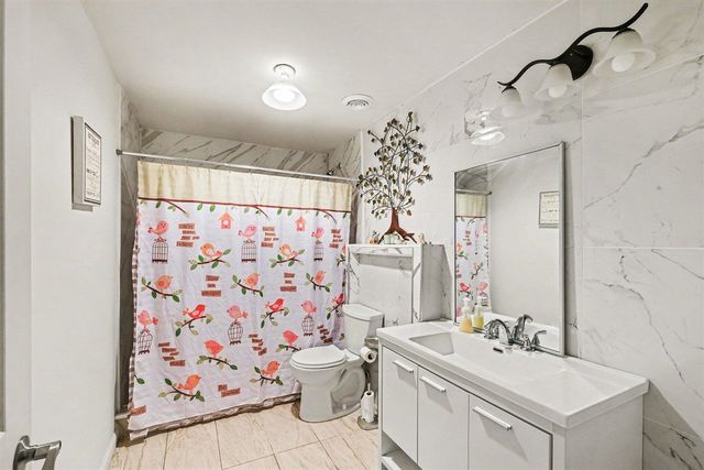 501 Pioneer Trail, Cedar Springs, MI 49319