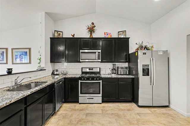 501 Pioneer Trail, Cedar Springs, MI 49319