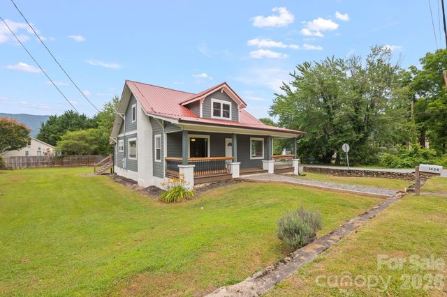 1434 S Main Street, Waynesville, NC 28786