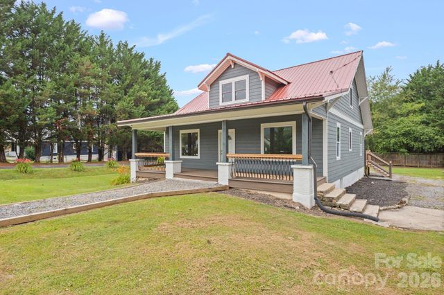 1434 S Main Street, Waynesville, NC 28786
