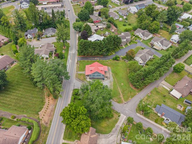 1434 S Main Street, Waynesville, NC 28786