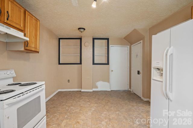 1434 S Main Street, Waynesville, NC 28786
