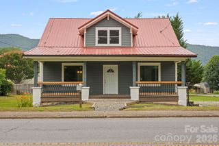 1434 S Main Street, Waynesville, NC 28786