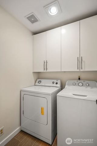 3943 S 271st Place, Kent, WA 98032