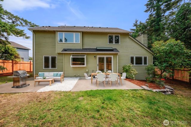3943 S 271st Place, Kent, WA 98032